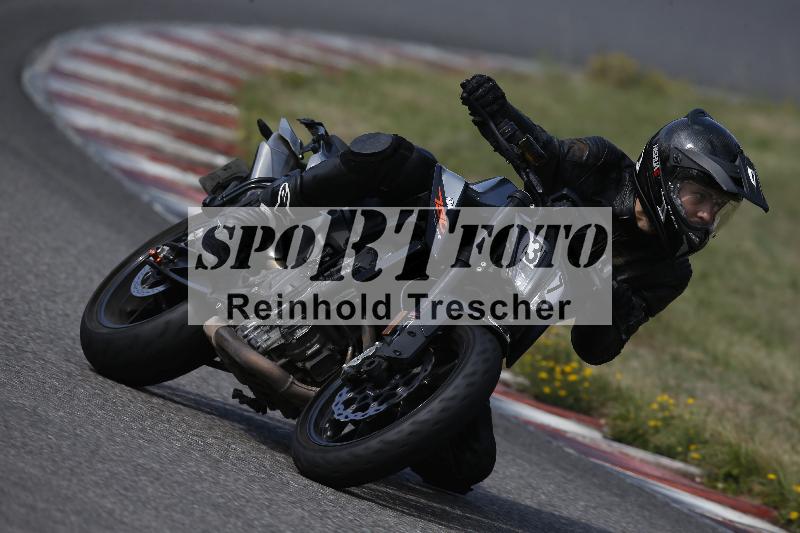 /Archiv-2023/47 24.07.2023 Track Day Motos Dario - Moto Club Anneau du Rhin/37